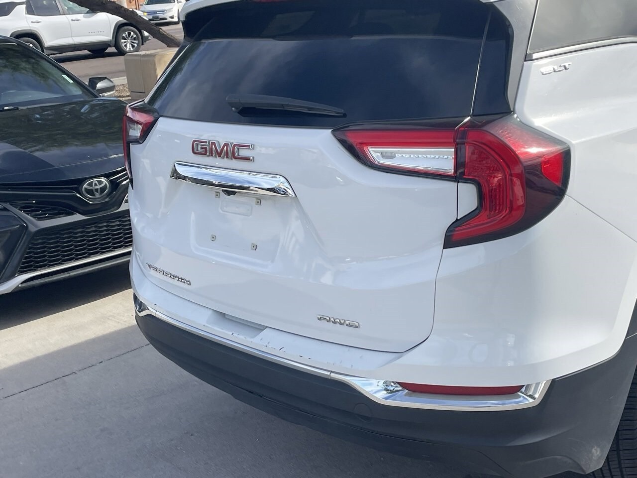 2024 Gmc Terrain SLT photo 4