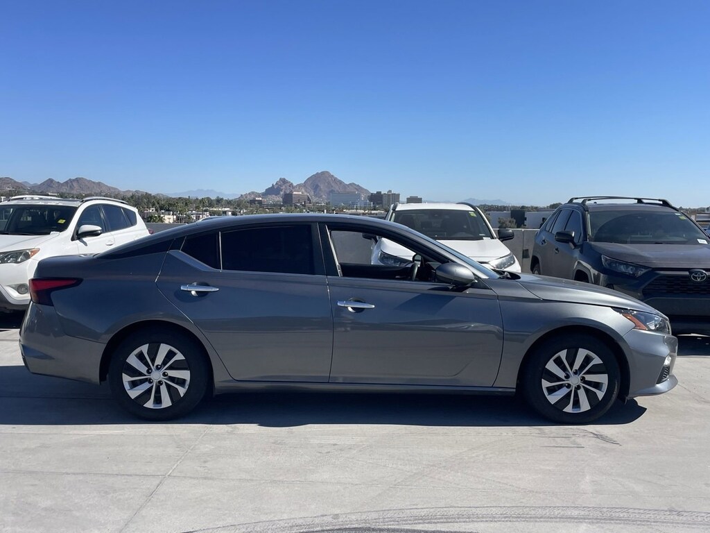 Used 2022 Nissan Altima 2.5 S Sedan