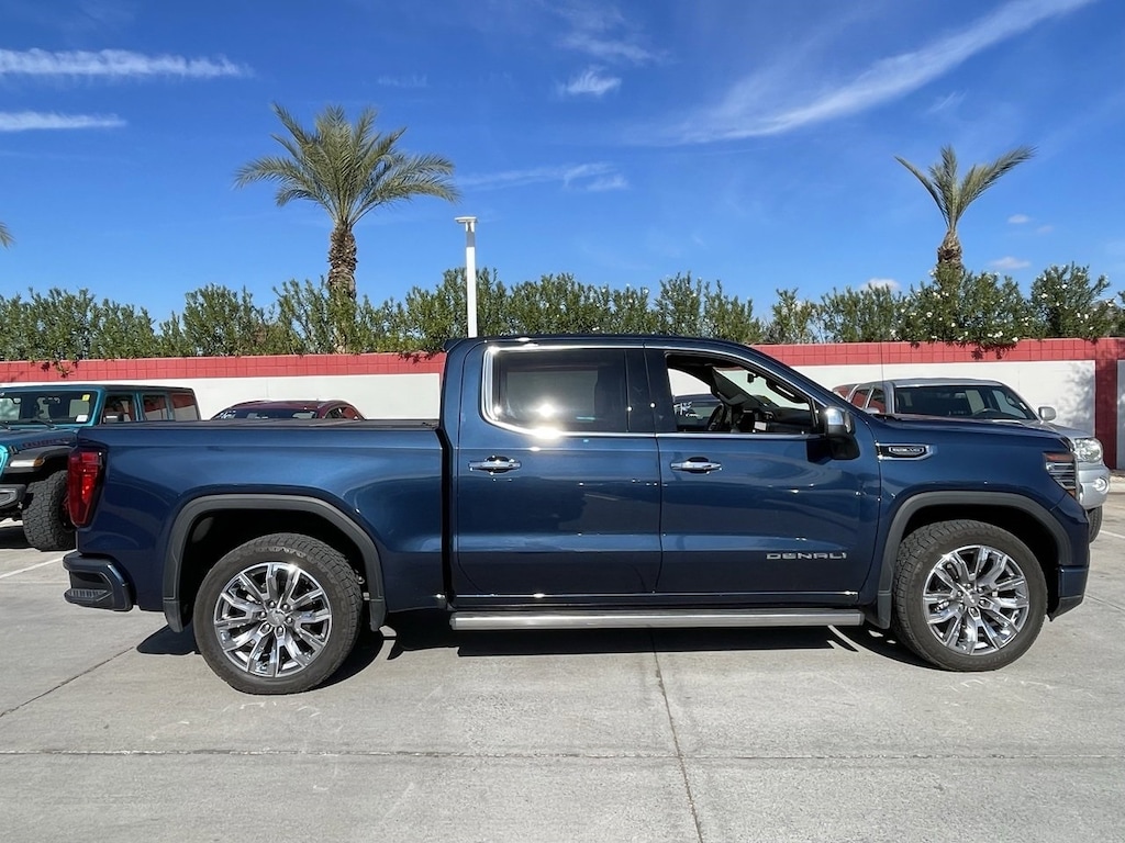 Used 2023 GMC