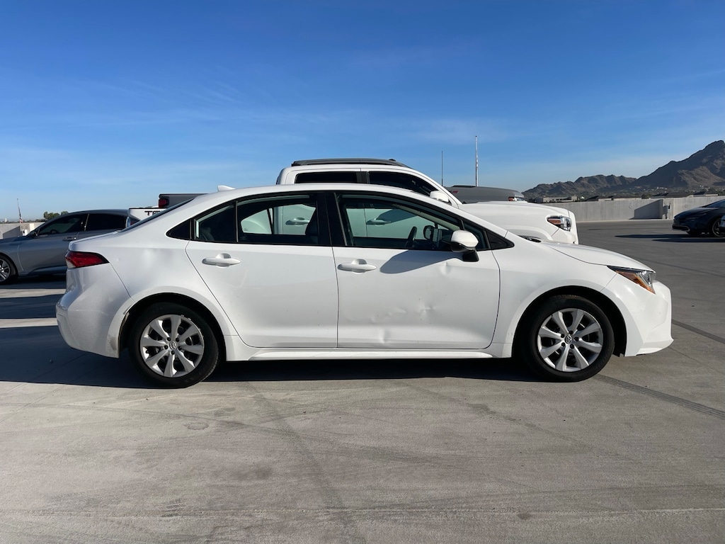 Used 2021 Toyota Corolla LE Sedan