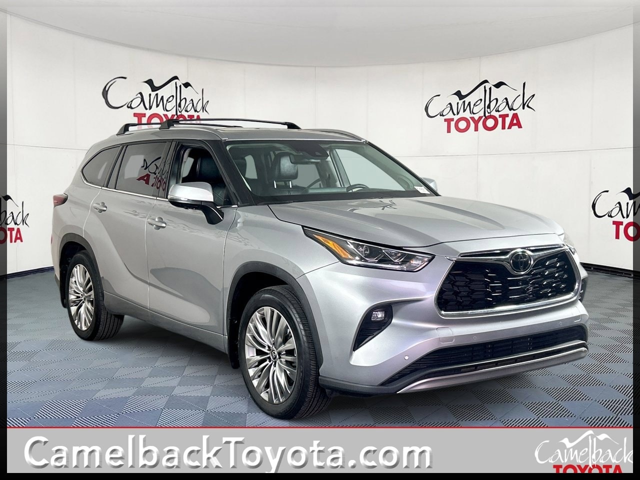 Celestial Silver 2025 Toyota Highlander SUV / Crossover All-Wheel Drive 8-Speed Automatic