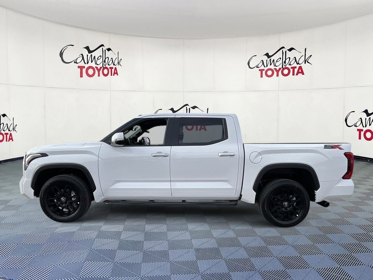 2026 Toyota Tundra SR5 CrewMax photo 4