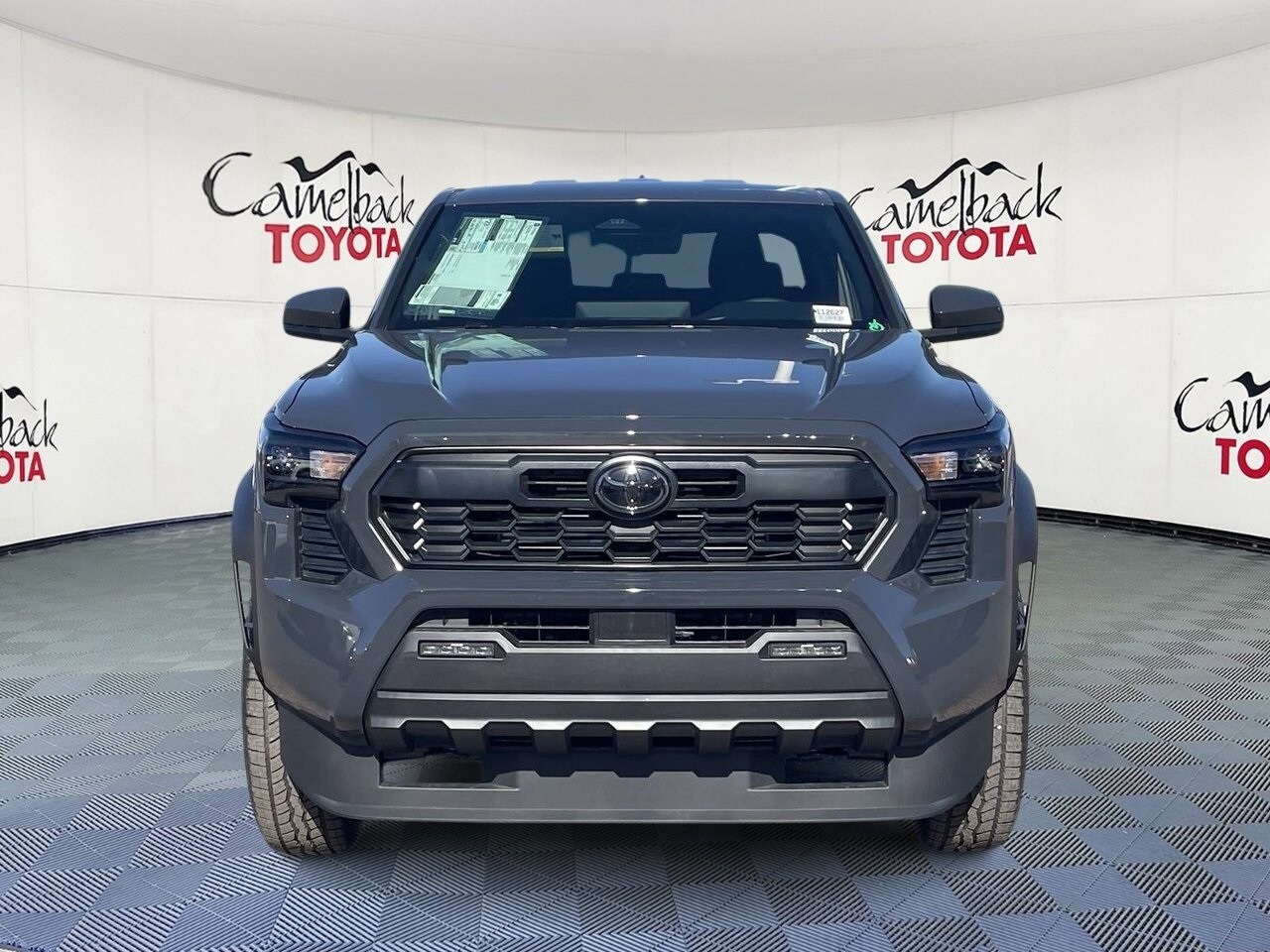 2025 Toyota Tacoma TRD photo 3