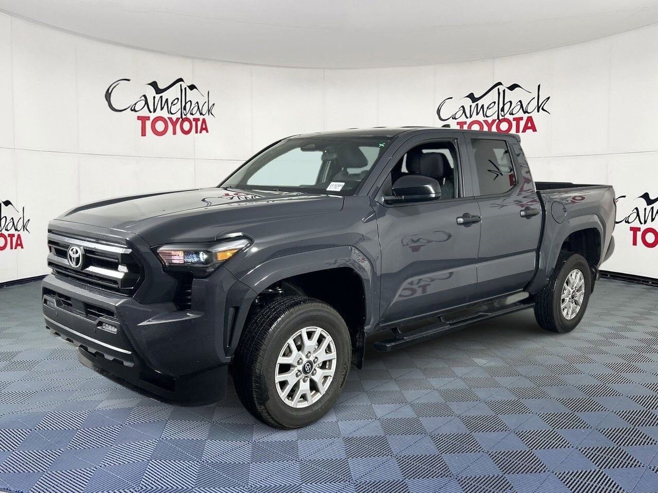 2024 Toyota Tacoma SR photo 4