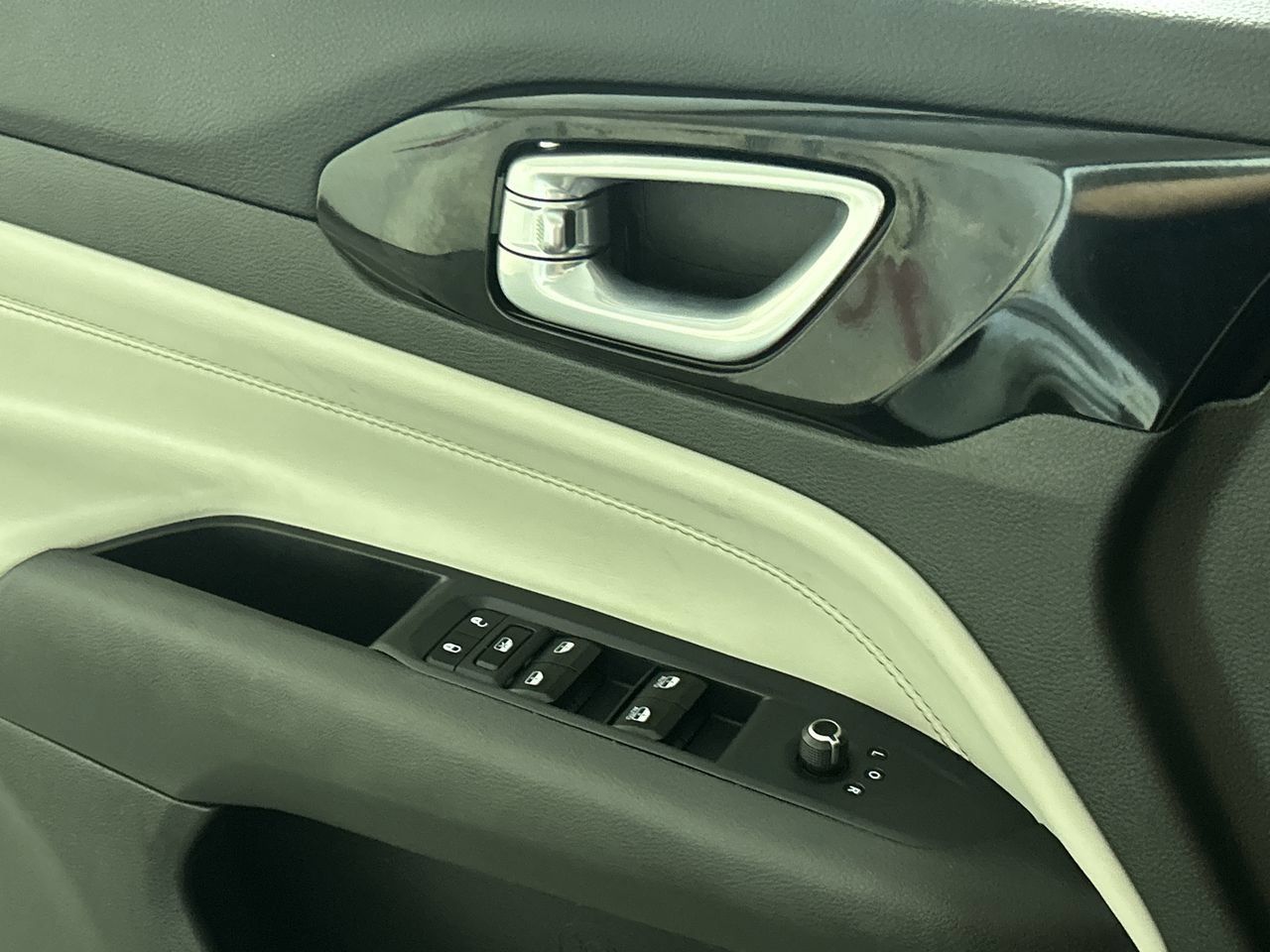 2025 Jeep Compass Limited - Photo 19