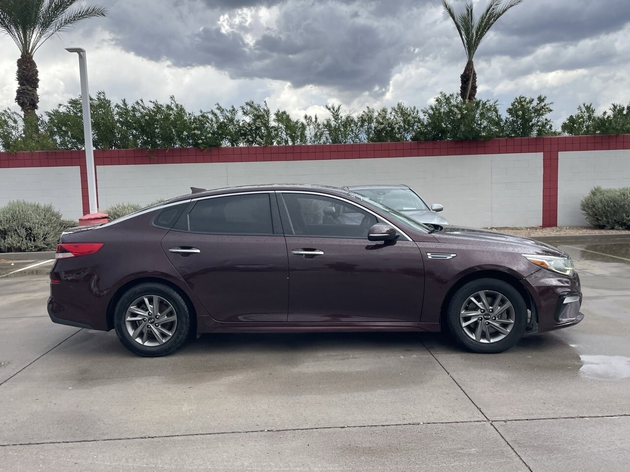 2019 Kia Optima LX photo 2