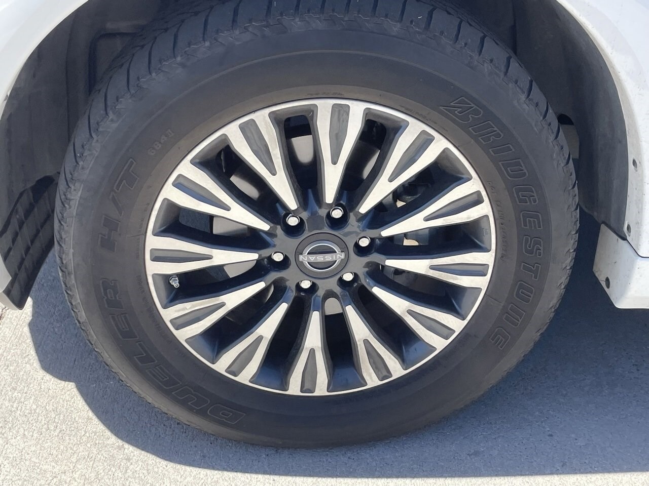 2022 Nissan Armada SL photo 4