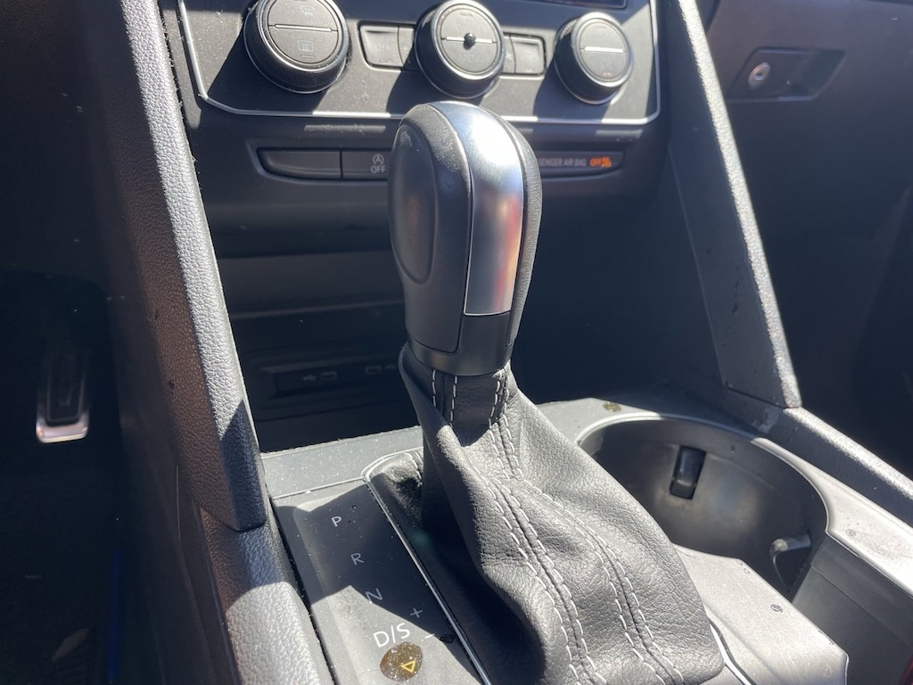 Used 2021 Volkswagen Atlas Cross Sport 3.6L V6 SE w/Technology R-Line SUV