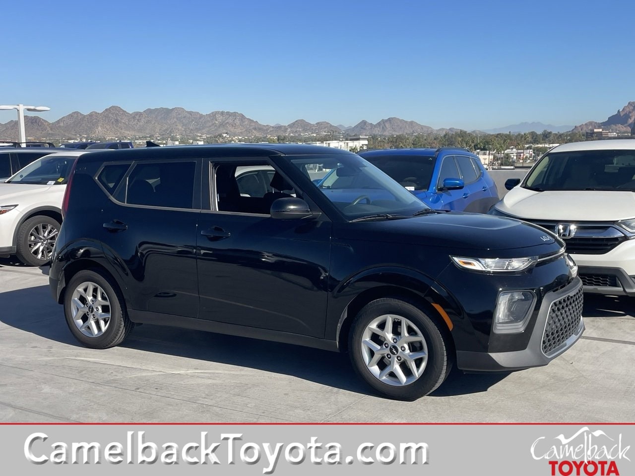 2022 Kia Soul LX's photo