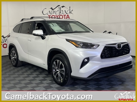 2026 Toyota Highlander Hybrid XLE SUV