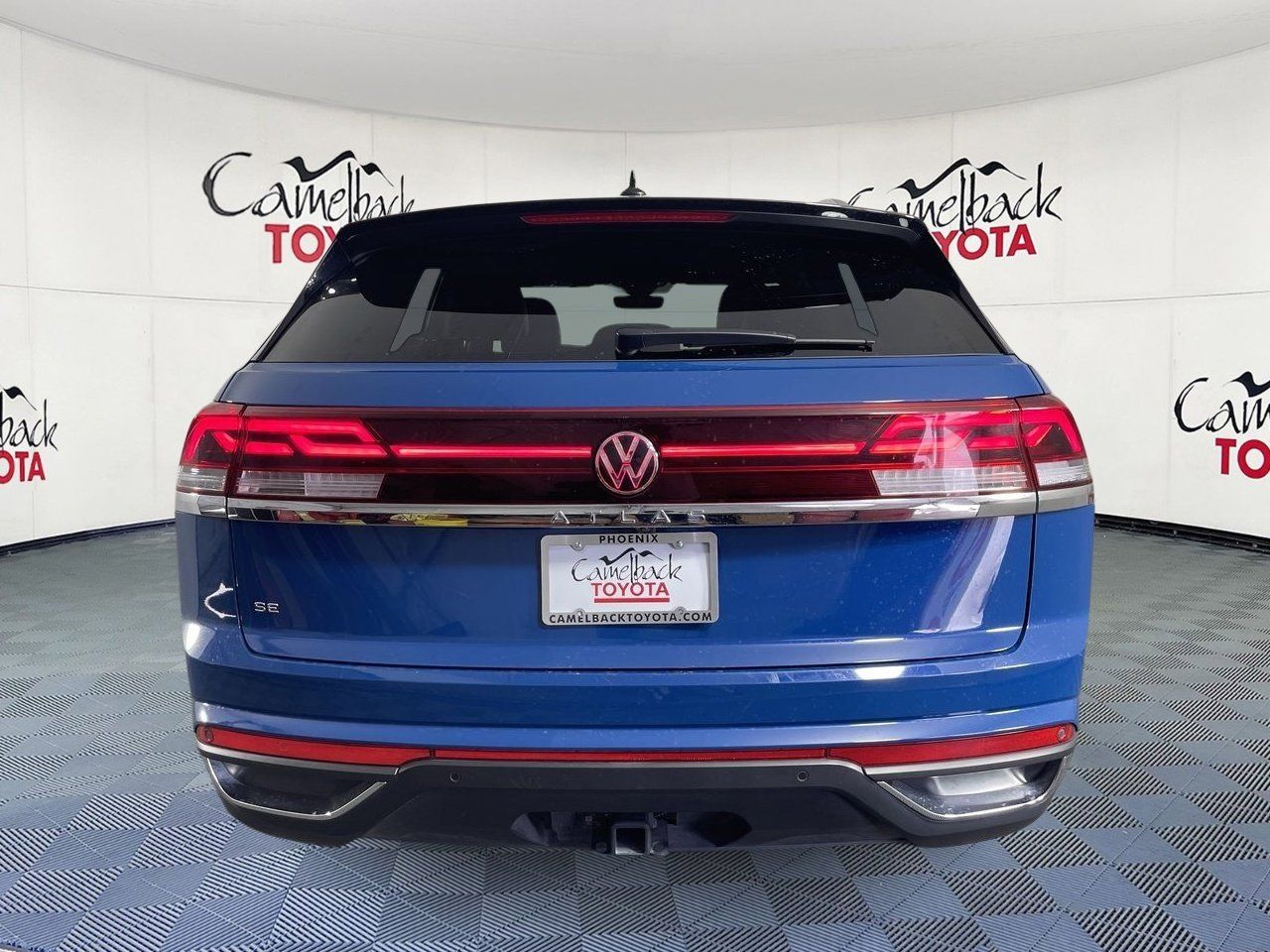 2025 Volkswagen Atlas Cross Sport SE w/Tech - Photo 6