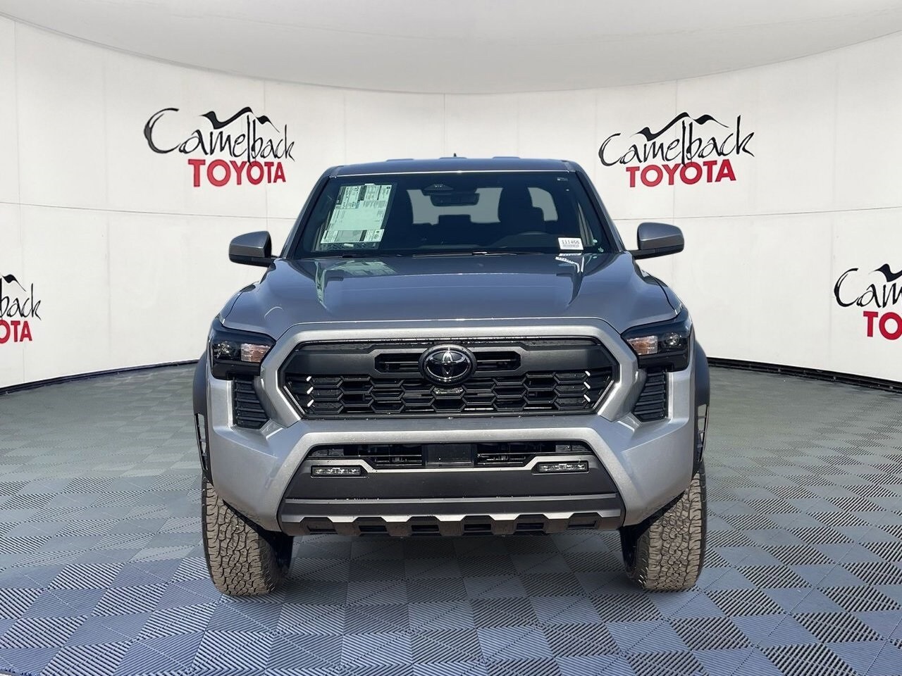 2025 Toyota Tacoma TRD photo 3