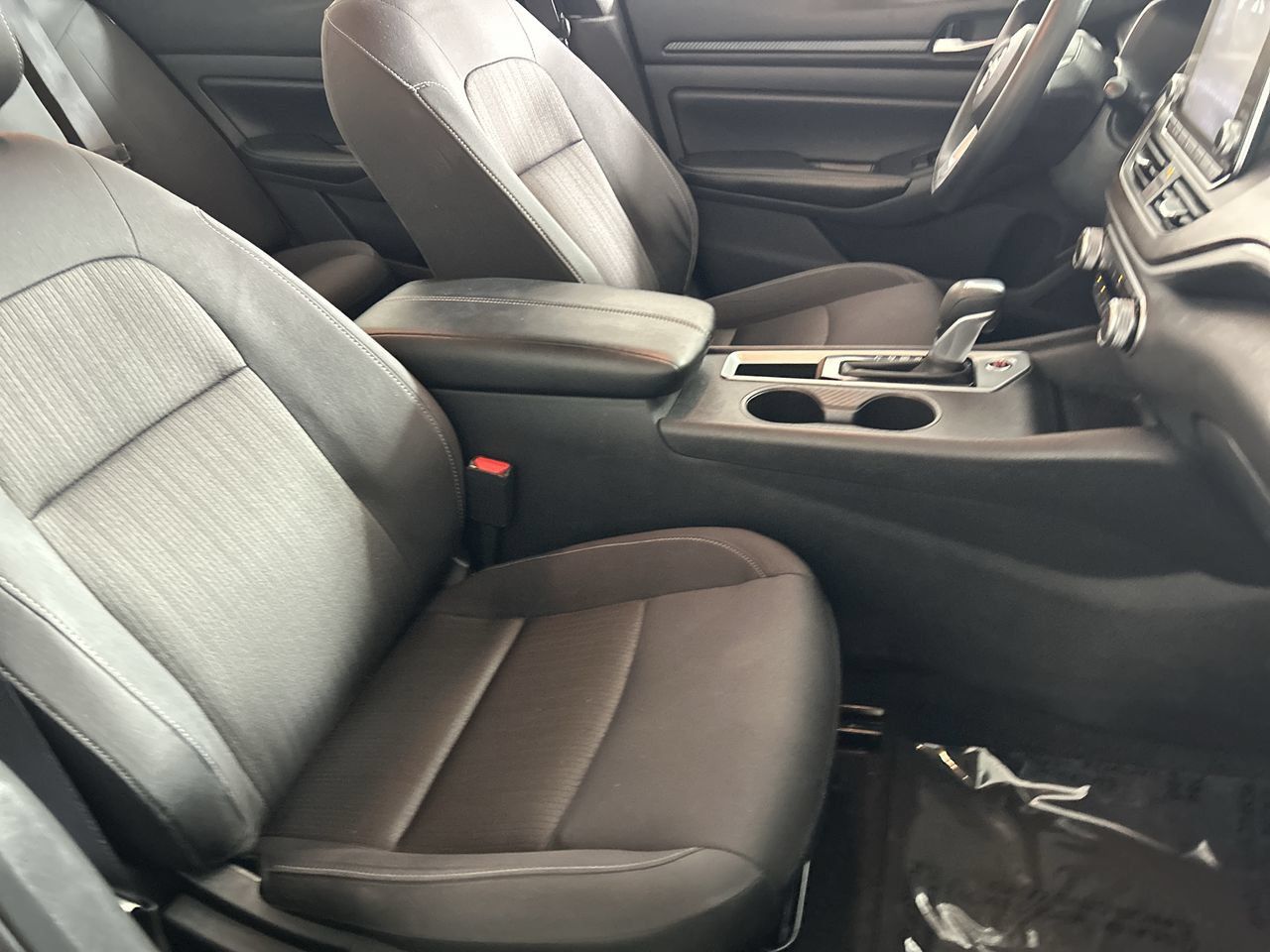 2025 Nissan Altima SV - Photo 26