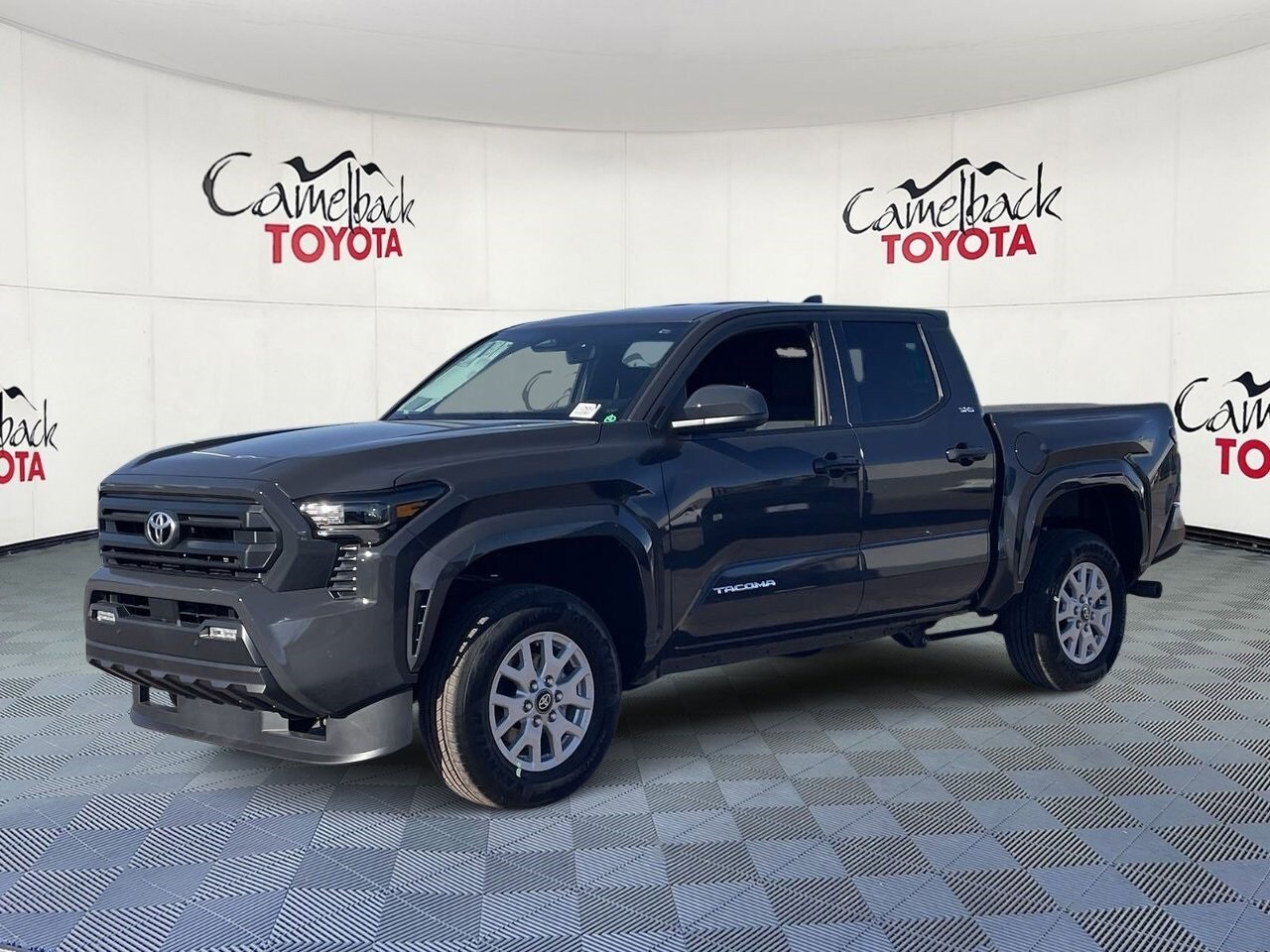 2025 Toyota Tacoma SR5 photo 4