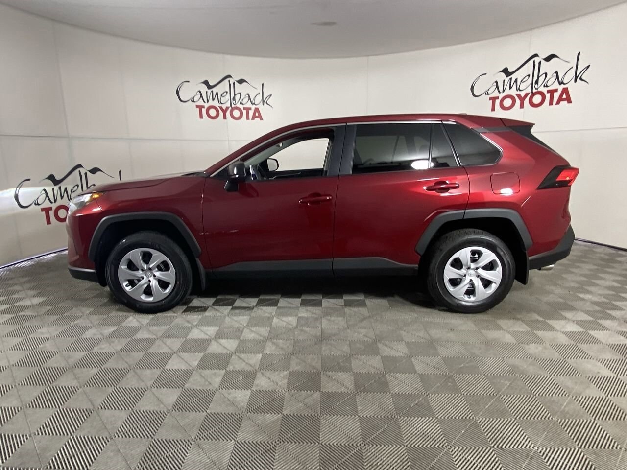 2025 Toyota RAV4 LE photo 3