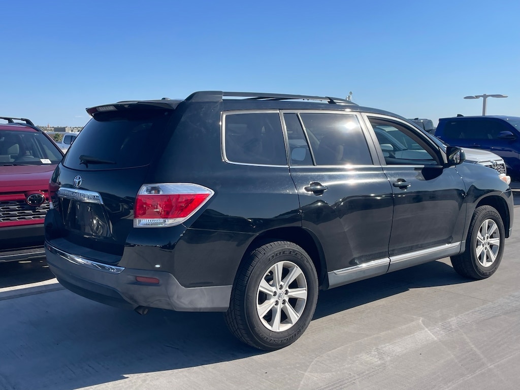 Used 2012 Toyota Highlander SE SUV