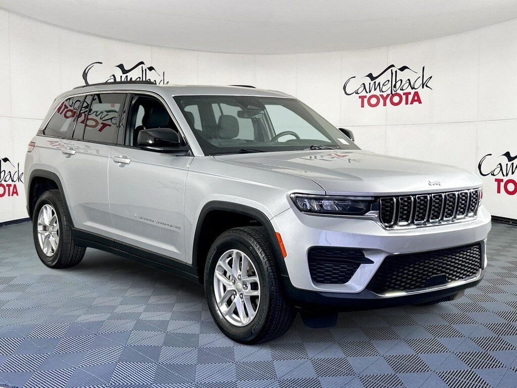 Used 2025 Jeep Grand Cherokee Laredo X SUV