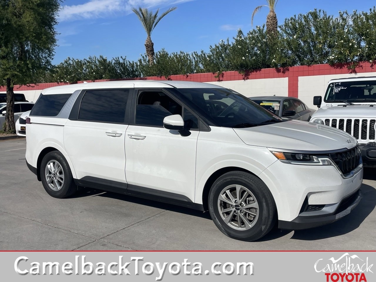 2022 Kia Carnival LX Seat Pkg's photo