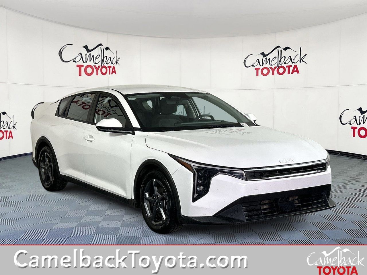 2025 Kia K4 LXS AT's photo