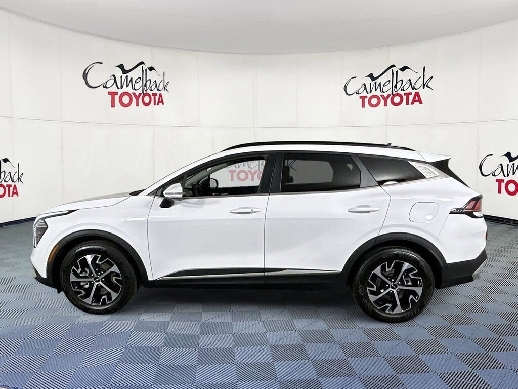 Used 2025 Kia Sportage EX SUV