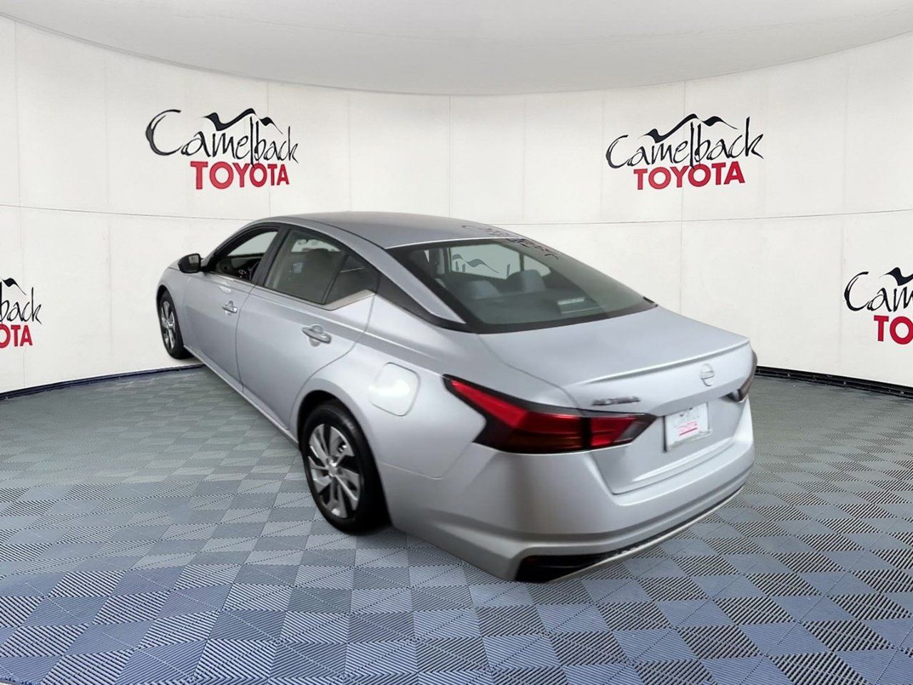 2024 Nissan Altima S - Photo 8