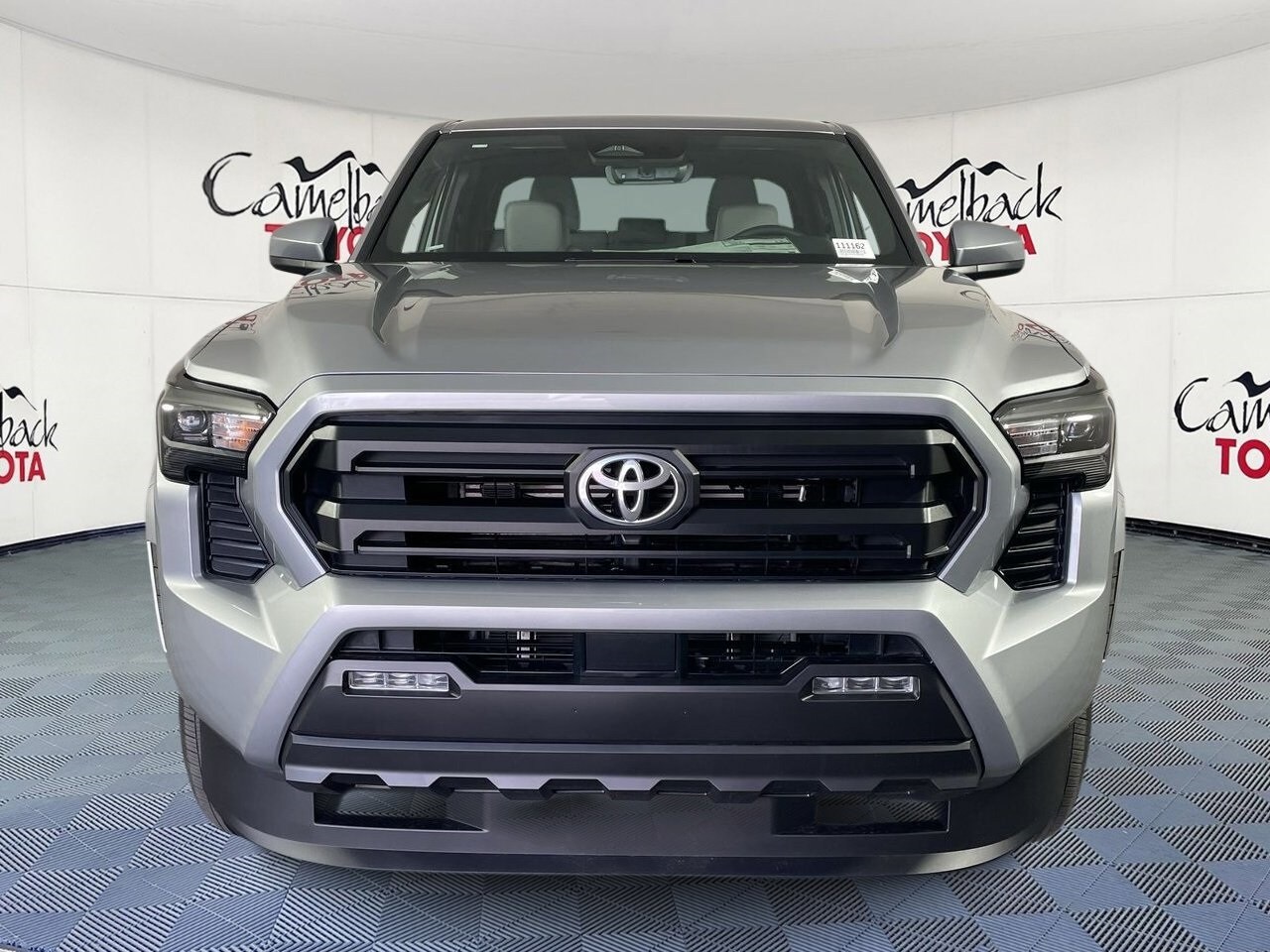 2025 Toyota Tacoma SR5 photo 3