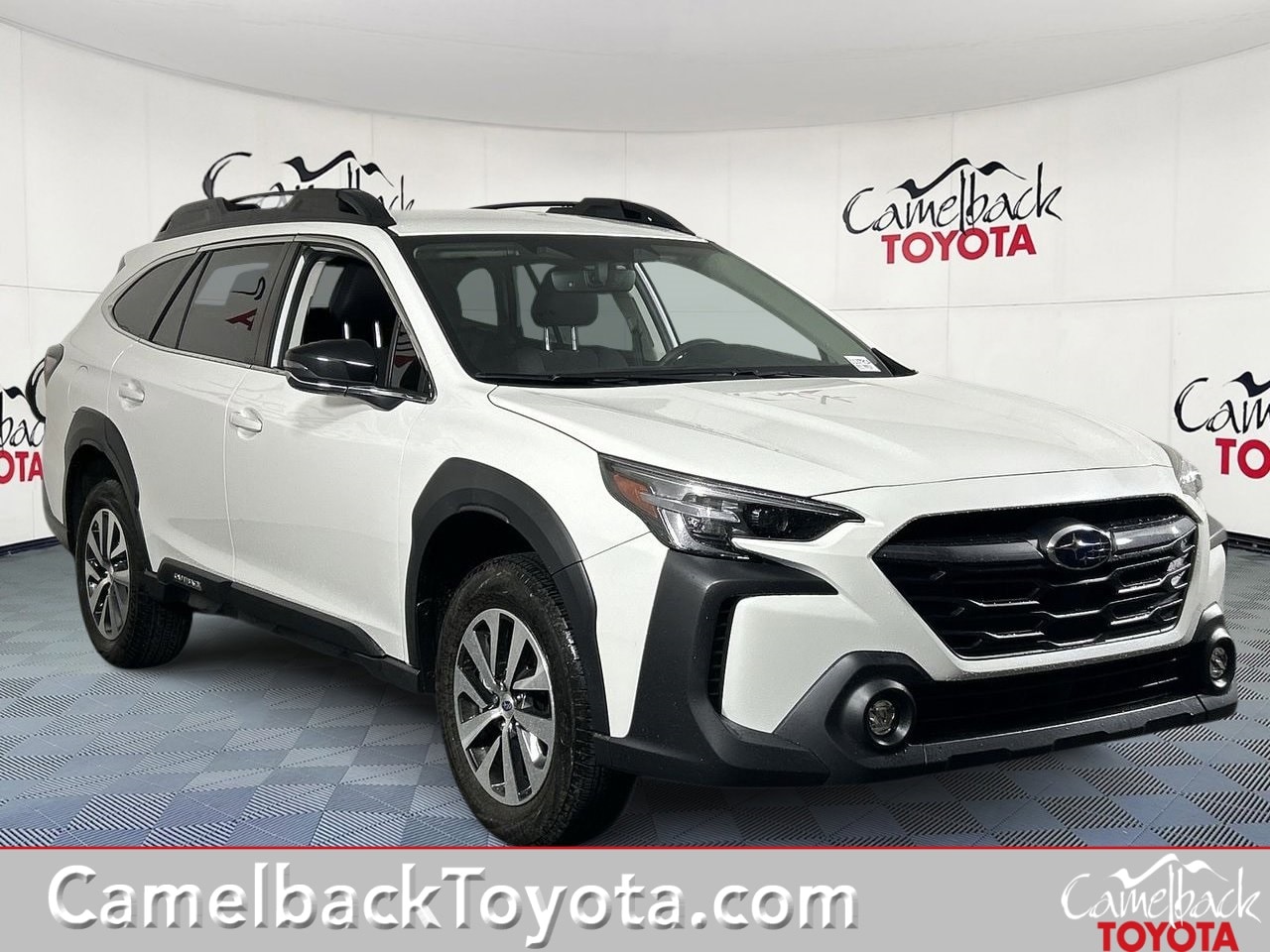 2025 Subaru Outback Premium's photo
