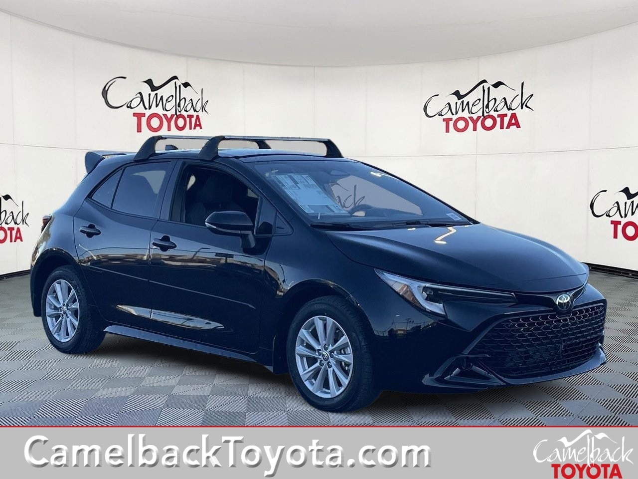 2026 Toyota Corolla Hatchback SE's photo