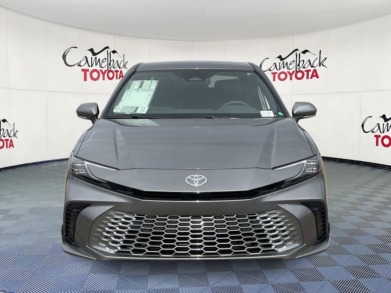 2025 Toyota Camry XSE photo 3