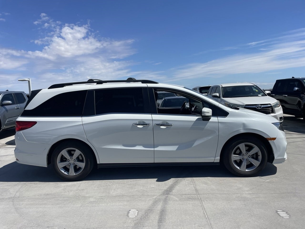2020 Honda Odyssey EX-L photo 3