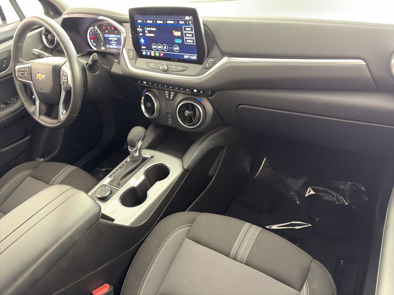 2025 Chevrolet Blazer 2LT - Photo 25