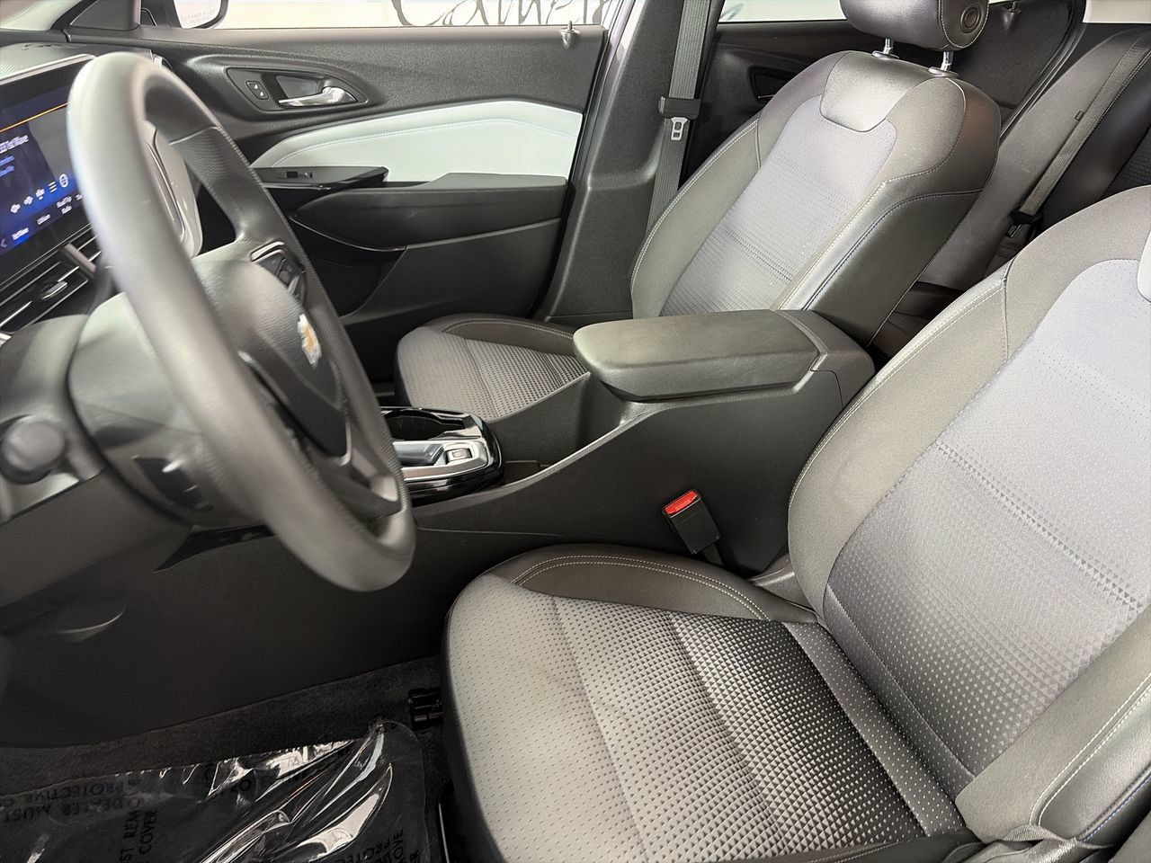 2025 Chevrolet Trax LT - Photo 20