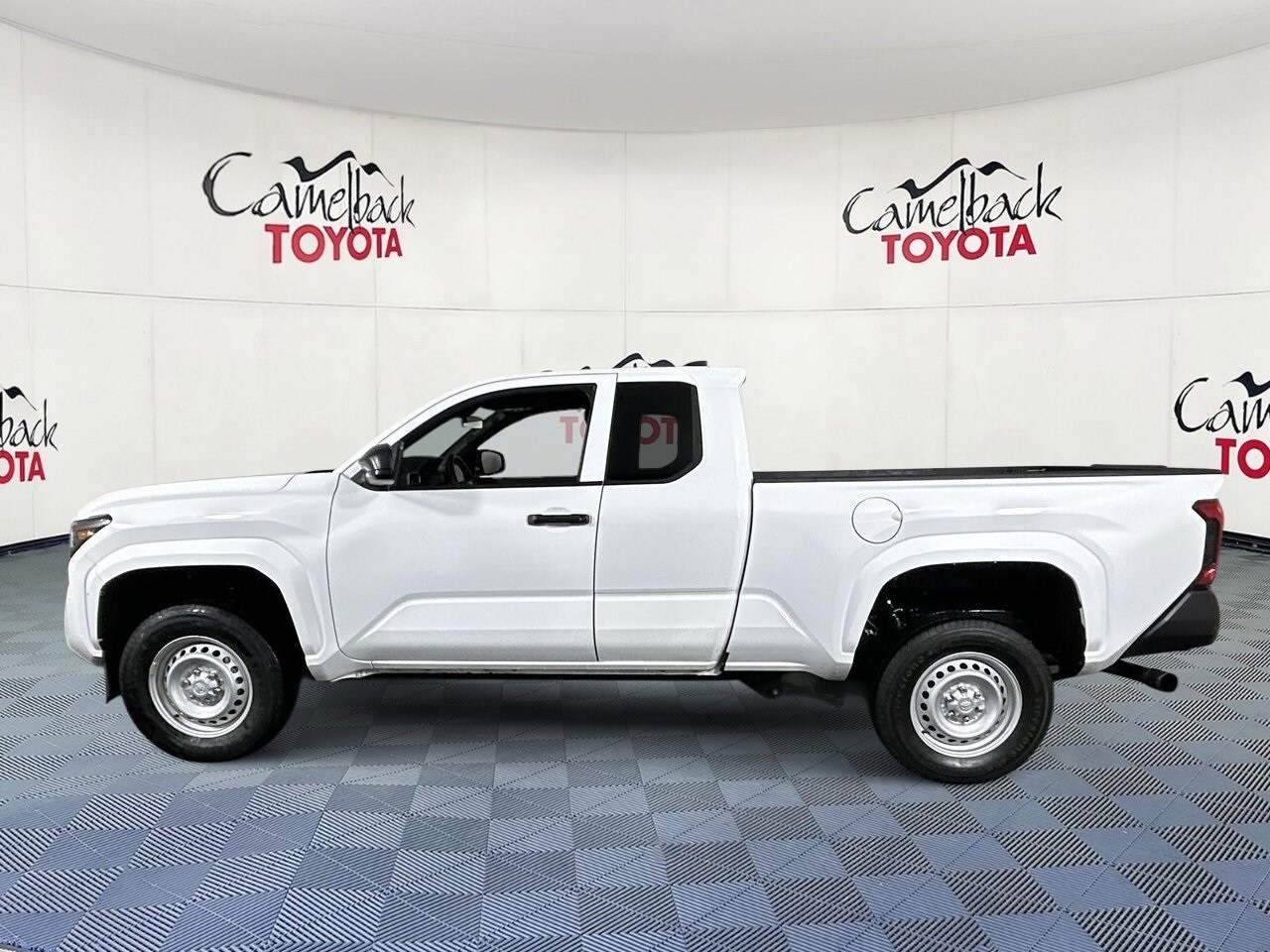 2024 Toyota Tacoma SR photo 4