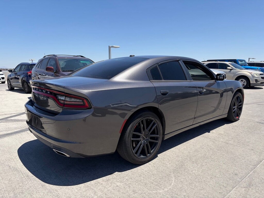 Used 2019 Dodge Charger SXT Sedan