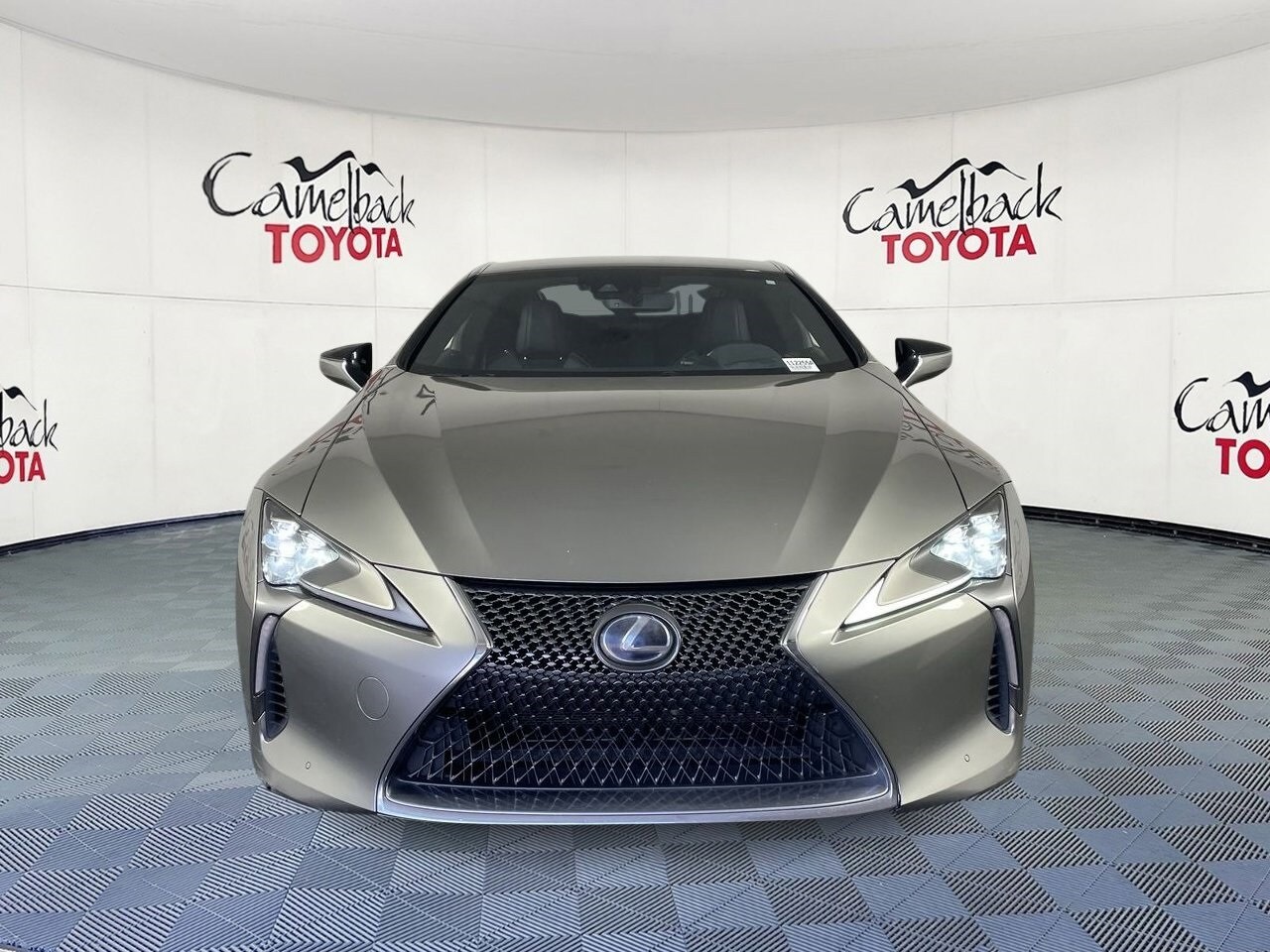 2018 Lexus LC 500h photo 3