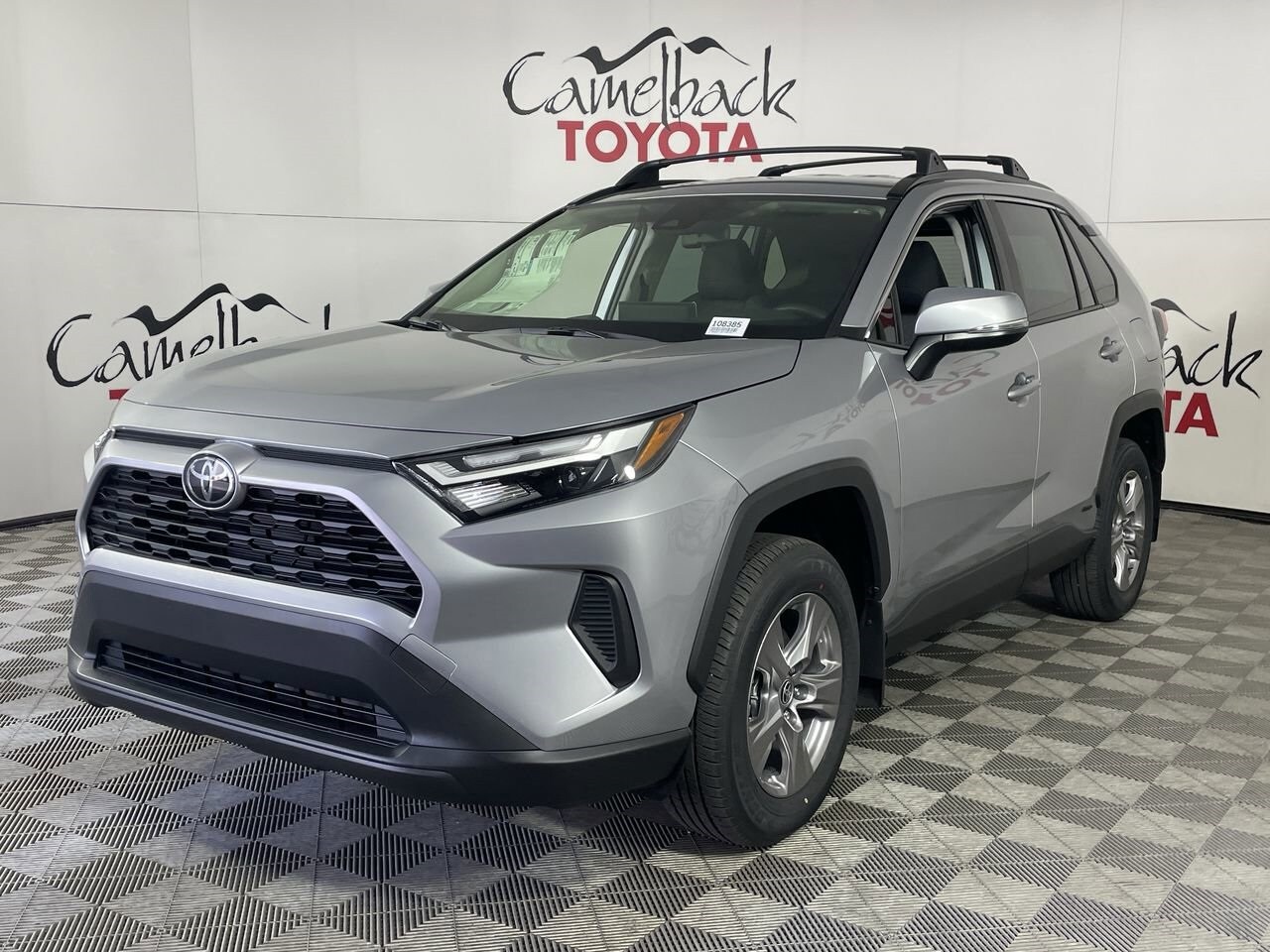 2025 Toyota RAV4 Hybrid XLE photo 2