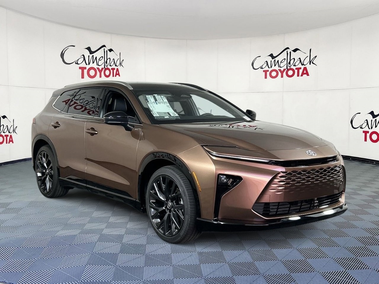 New 2025 Toyota Crown Signia Limited For Sale in Phoenix AZ 112261