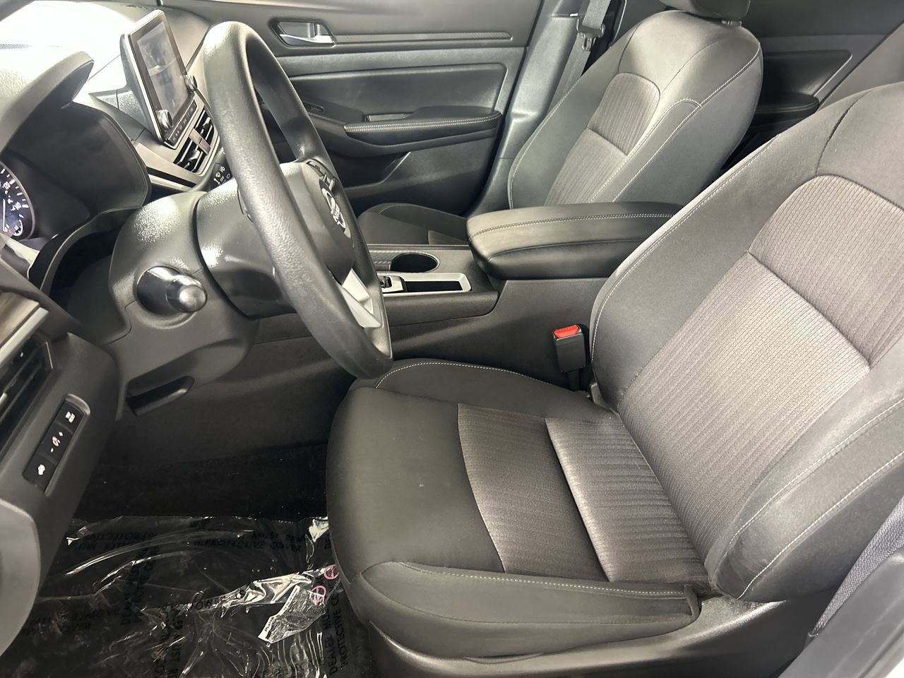 2025 Nissan Altima SV - Photo 20