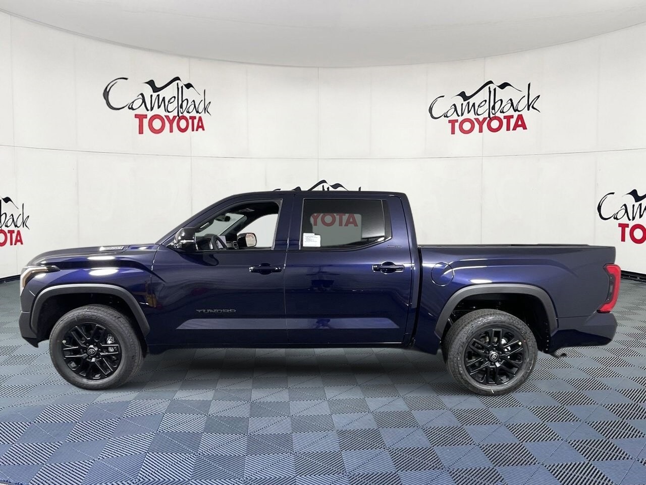 2026 Toyota Tundra Limited photo 4