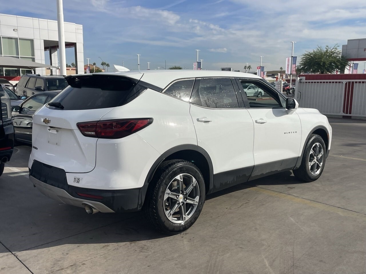 2024 Chevrolet Blazer 2LT photo 2