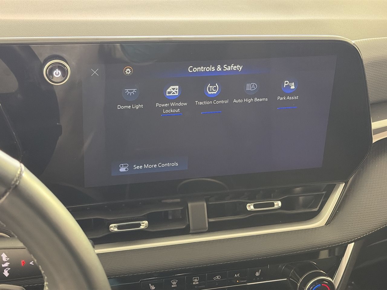 2025 Chevrolet Equinox LT - Photo 14