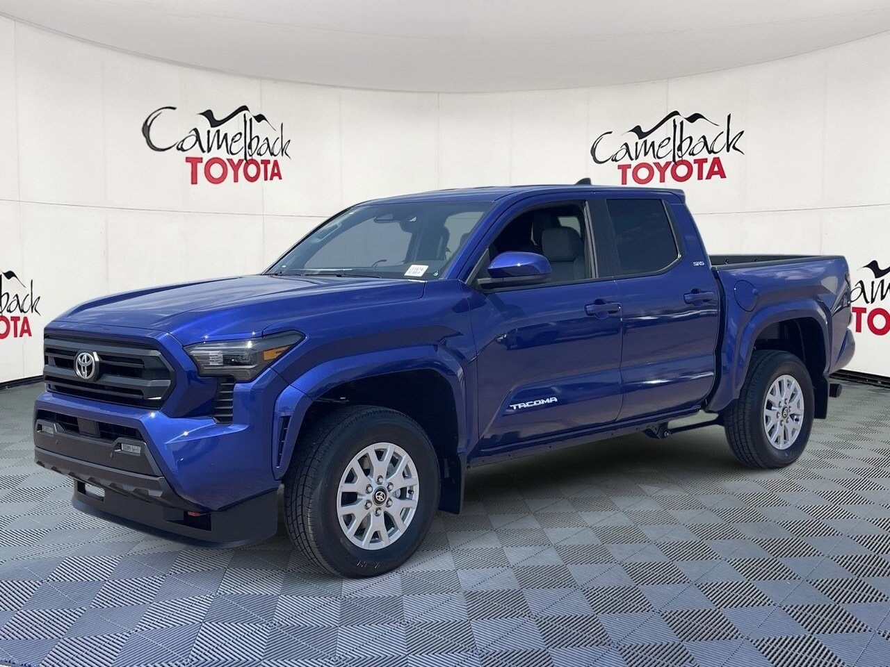 2025 Toyota Tacoma SR5 photo 2