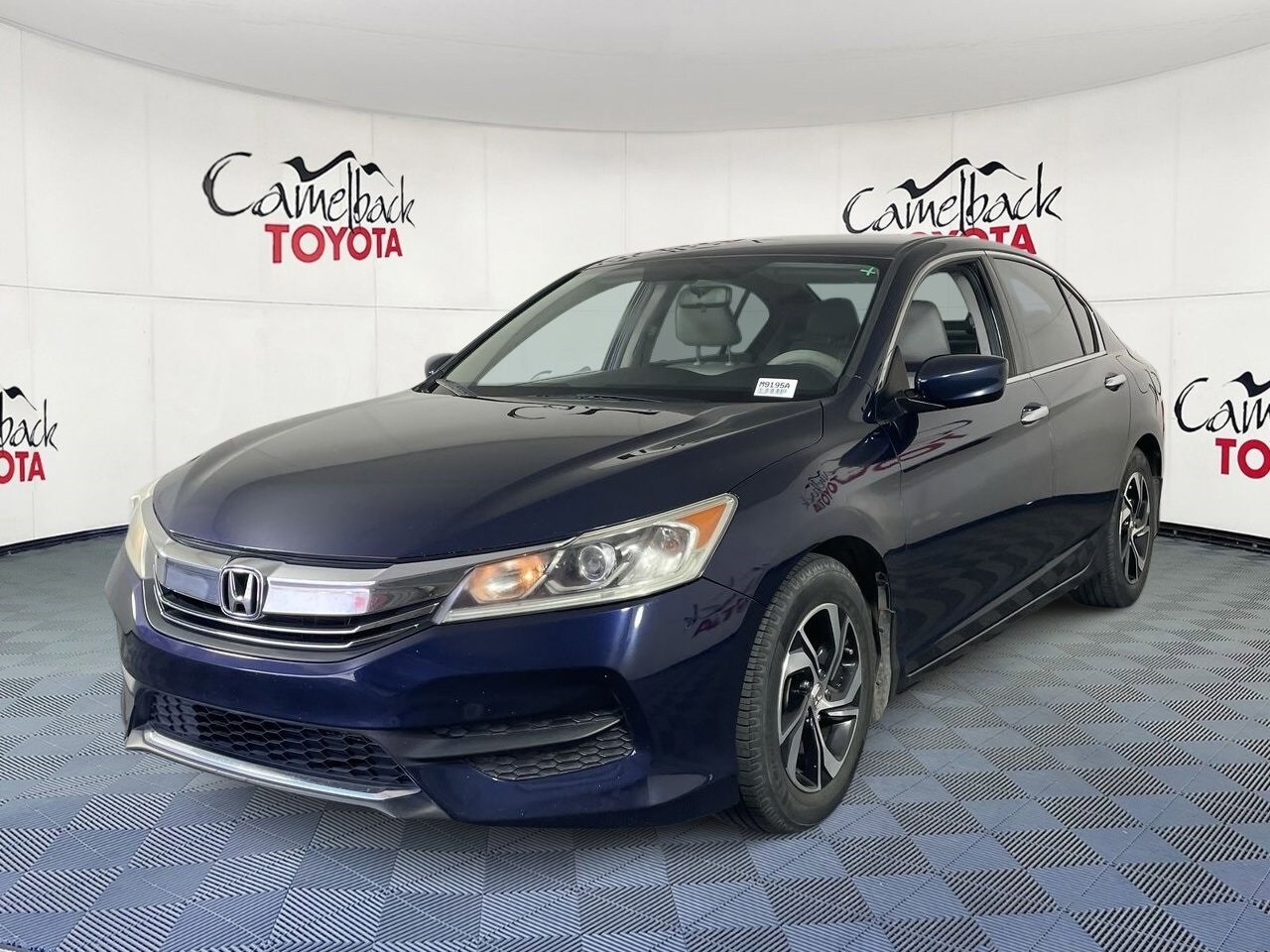 2016 Honda Accord LX photo 3