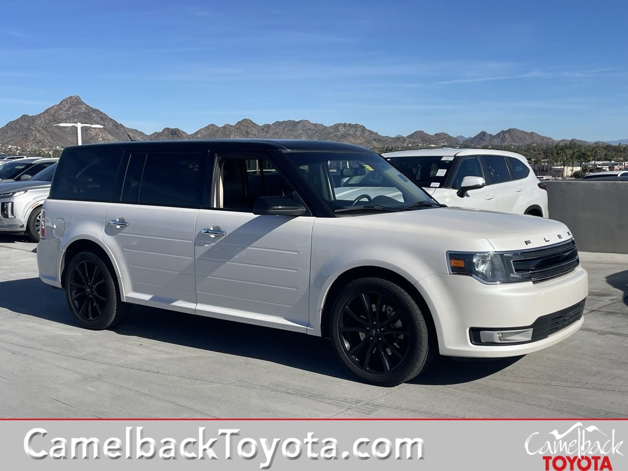 2019 Ford Flex SEL's photo