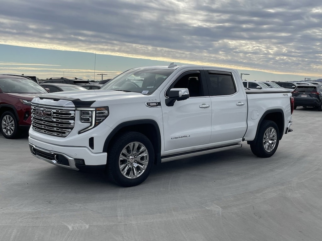 Used 2023 GMC