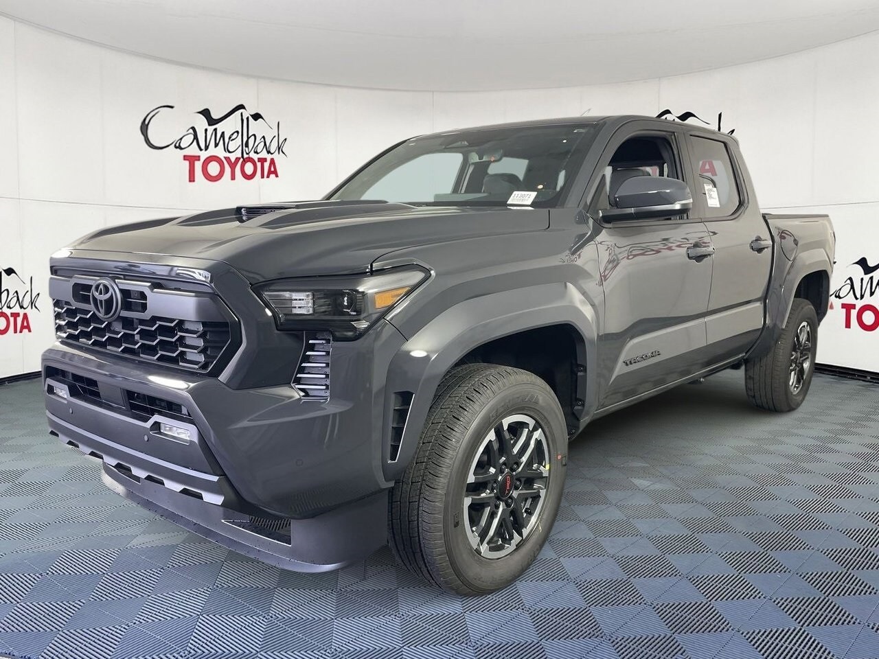 2025 Toyota Tacoma TRD Sport photo 2