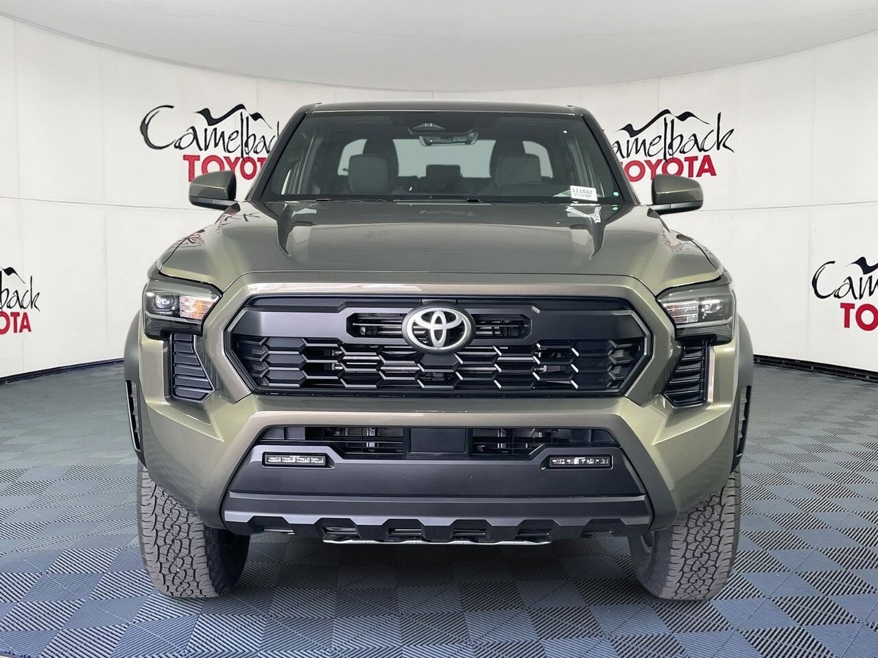 2025 Toyota Tacoma TRD photo 3