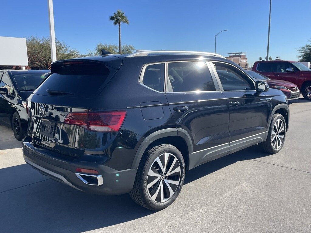 Used 2024 Volkswagen Taos 1.5T SE SUV