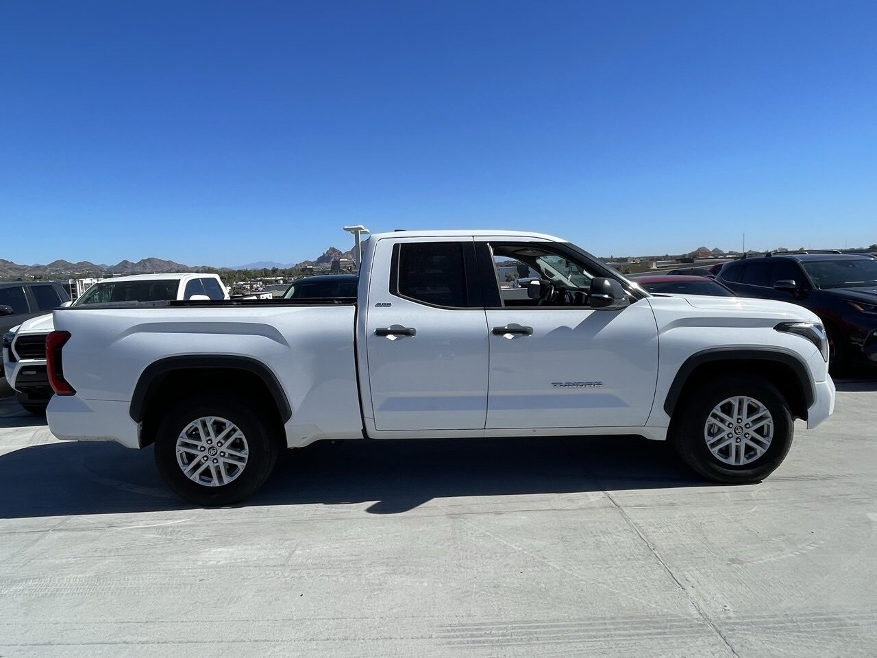 2022 Toyota Tundra SR5 photo 3