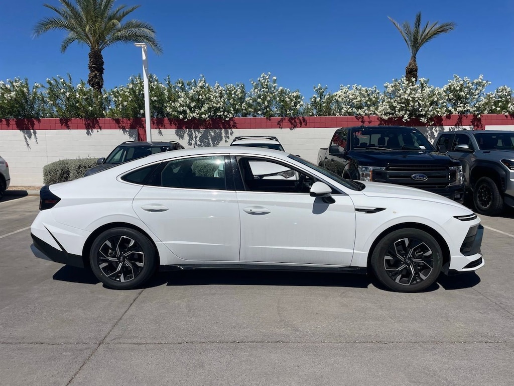 Used 2025 Hyundai Sonata SEL Sedan